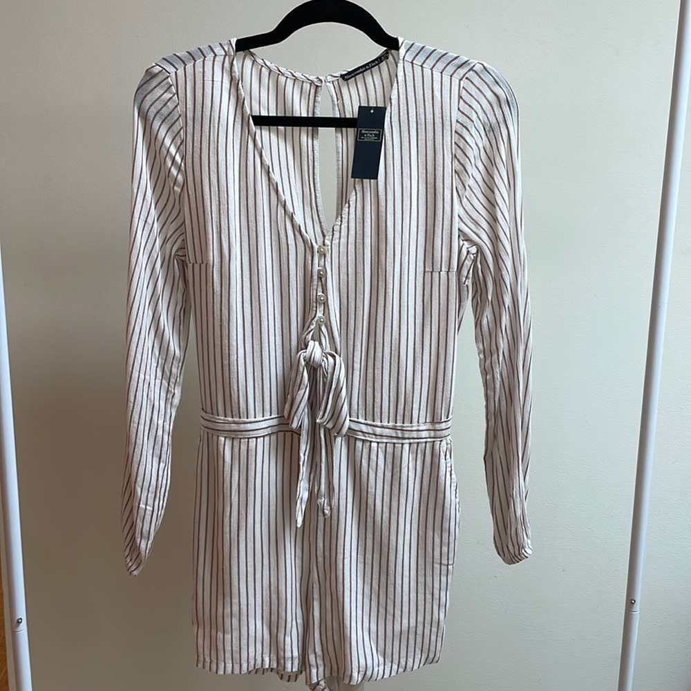 NWT ABERCROMBIE ROMPER
